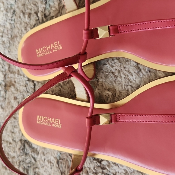 Michael MK pink/gold sandals - Picture 2 of 8
